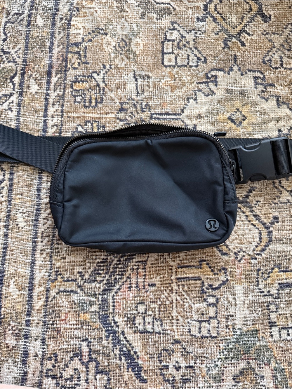 lululemon athletica Black Men's Belt Bag with Adjustable Strap